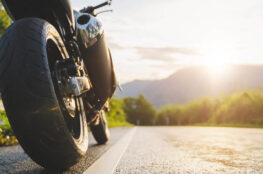 バイクと道